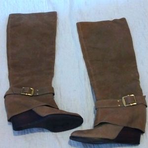 VINCE CAMUTO SALE🔴TAN TALL BOOTS